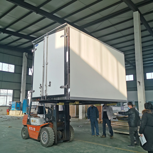 <h3>Manufacturer Direct Van Refrigeration Unit, Cargo Van </h3>
